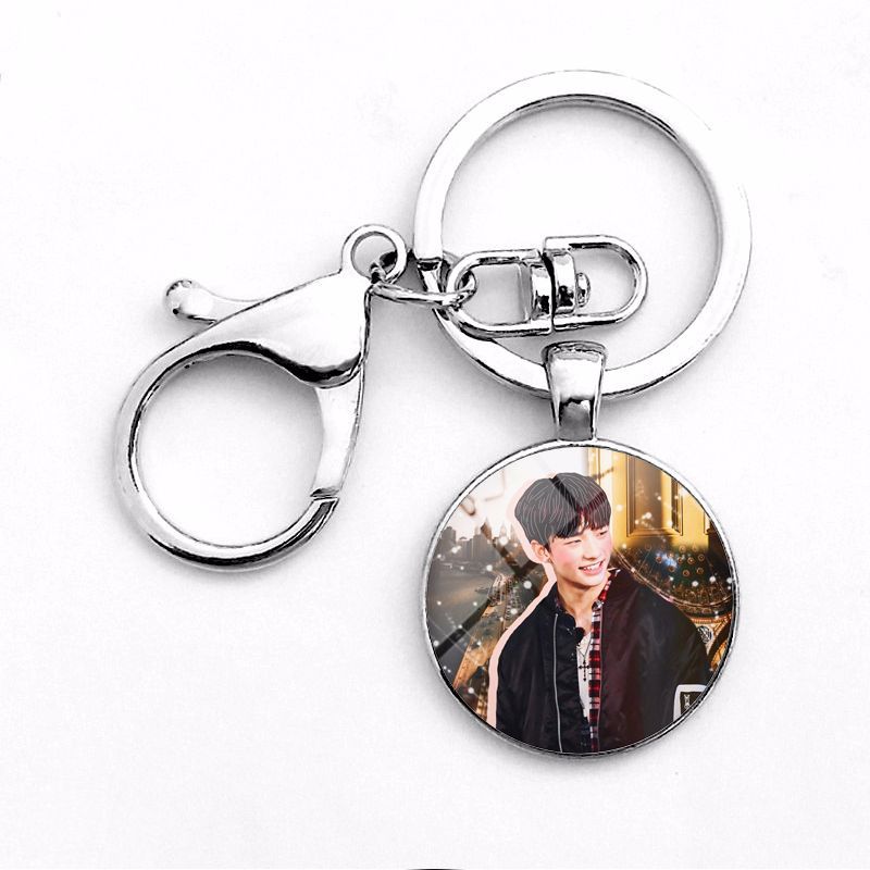 Acrylic Stray Kids Time Gem Keychain (Minimo de Compra 2)  MYA-DiN011