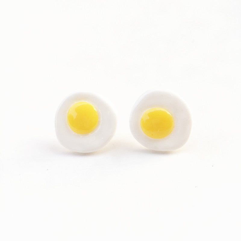 Resin cartoon fried egg ear clip (Minimo de Compra 2) MIC-ChouT021