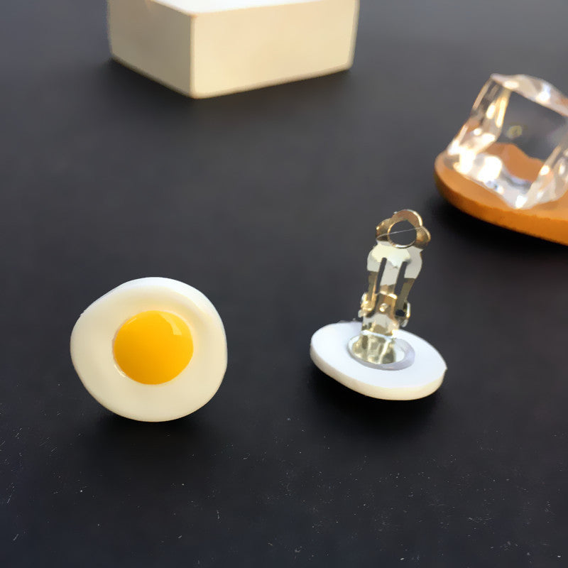 Resin cartoon fried egg ear clip (Minimo de Compra 2) MIC-ChouT021