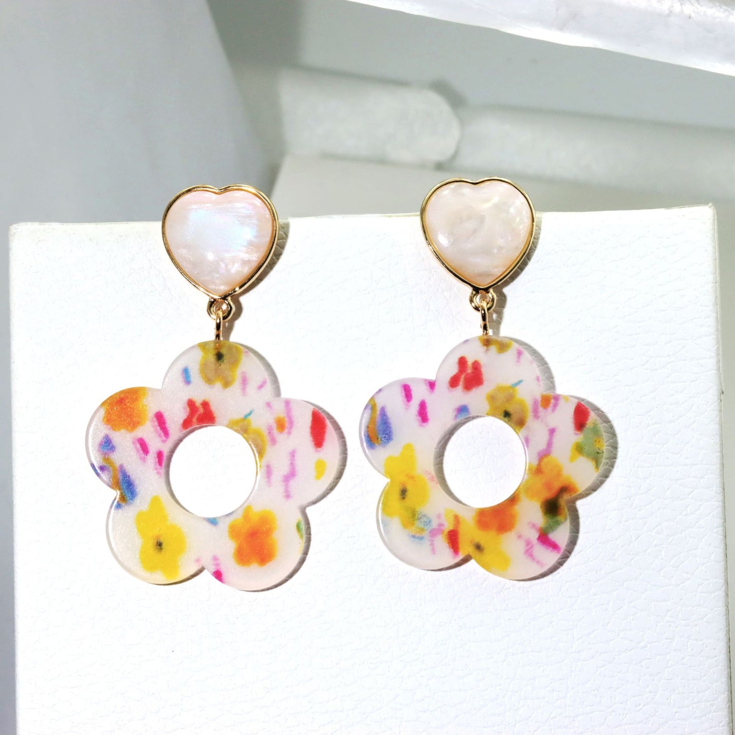 Acrylic Peach Heart Flower Earrings MIC-FeiF005