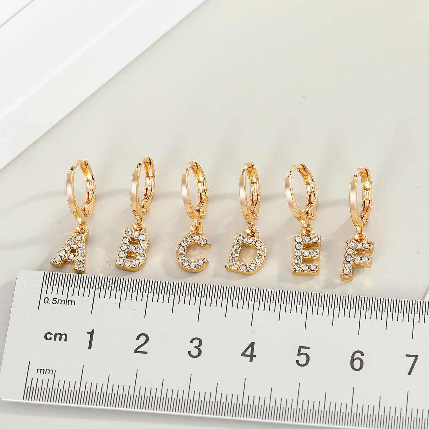 Alloy English Letter Earrings (Minimo de Compra 5) MIC-JueJ025