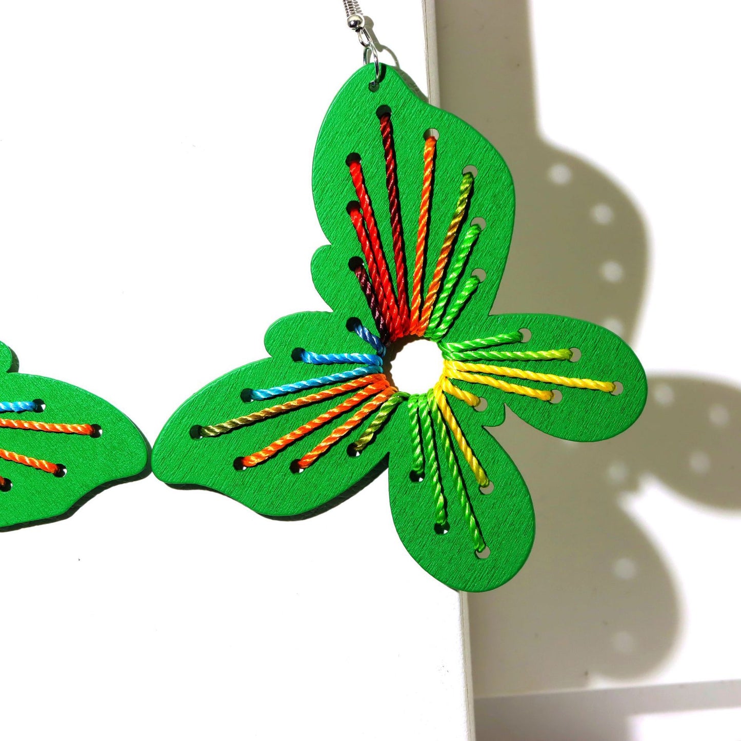 Acrylic green butterfly earrings MIC-FeiF004