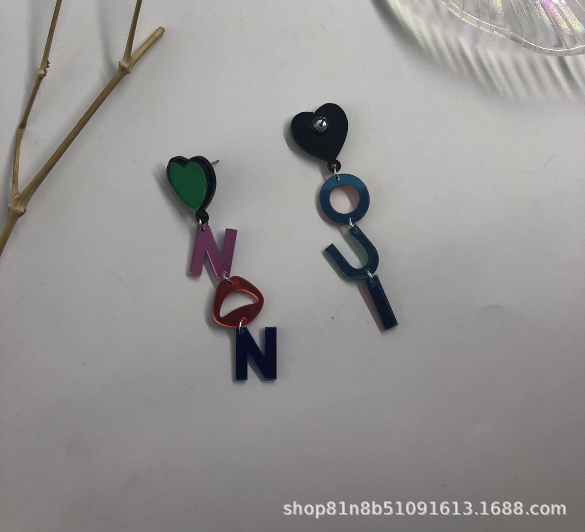 Acrylic Mirror Letter Pentagon Earrings MIC-ChiC021