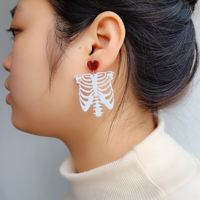 Acrylic Heart White Skull Earrings Minimo de compra 2 XUEP035