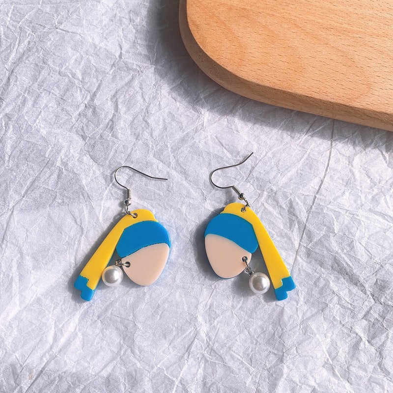 Cartoon Resin Wearing Pearl Earrings （Minimo de compra 2）MIC-OuG005