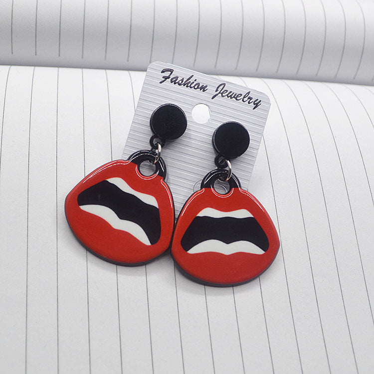 Resin sexy red lip ear clip (Minimo de Compra 2) MIC-XieN033