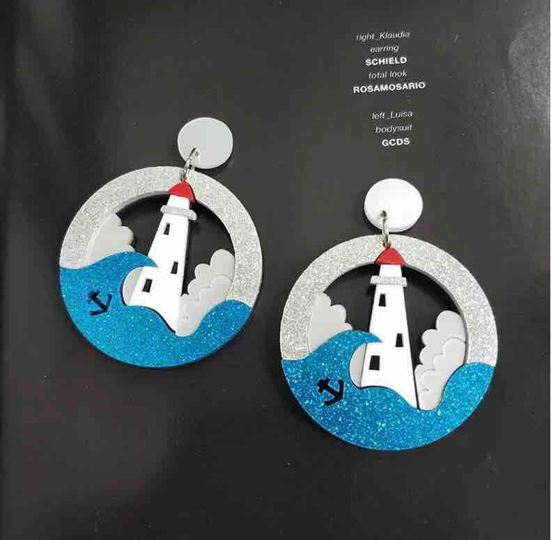 Acrylic hollow out kitten earrings MYA-NingD017