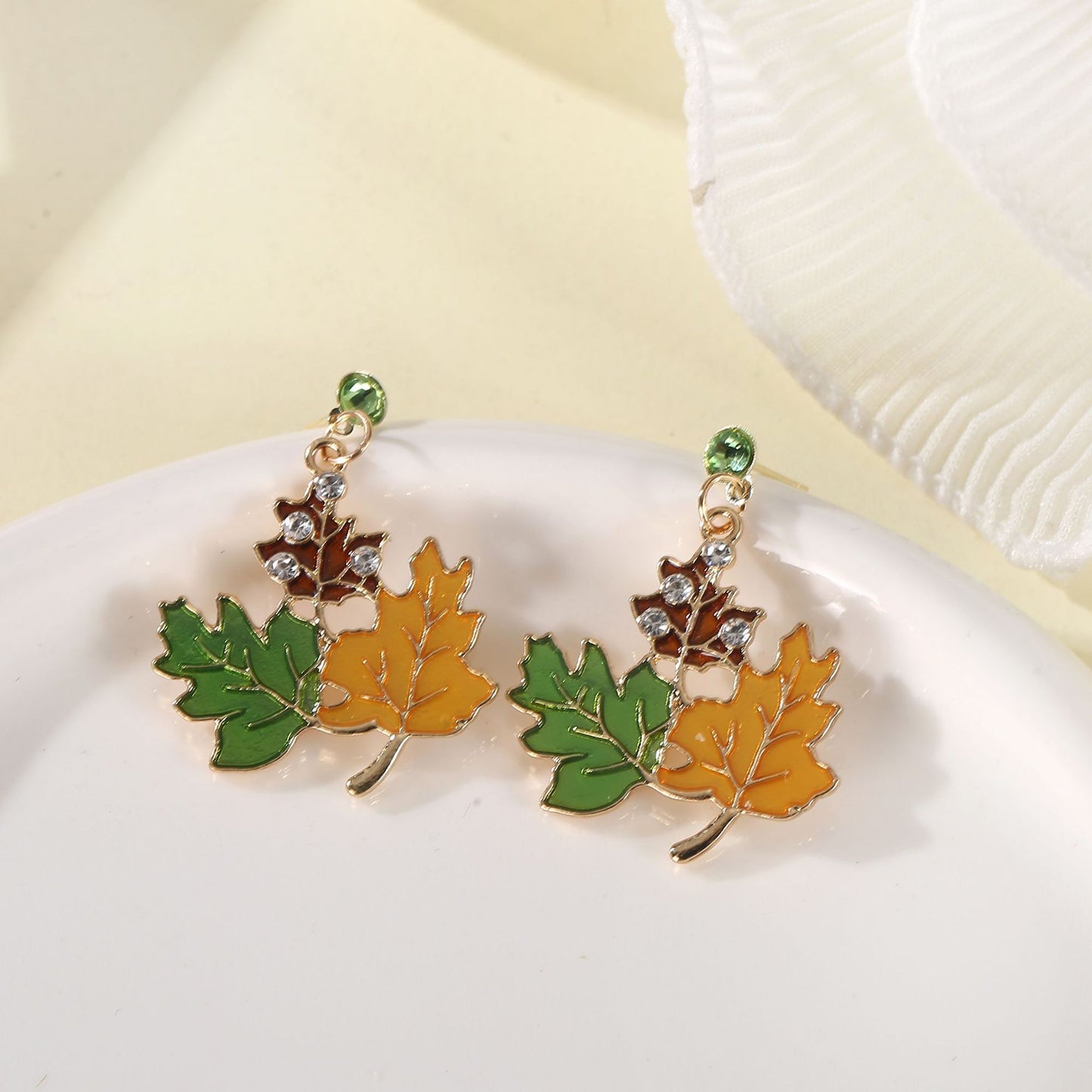 Alloy Dripping Maple Leaf Earrings MIC-ZhiShang002