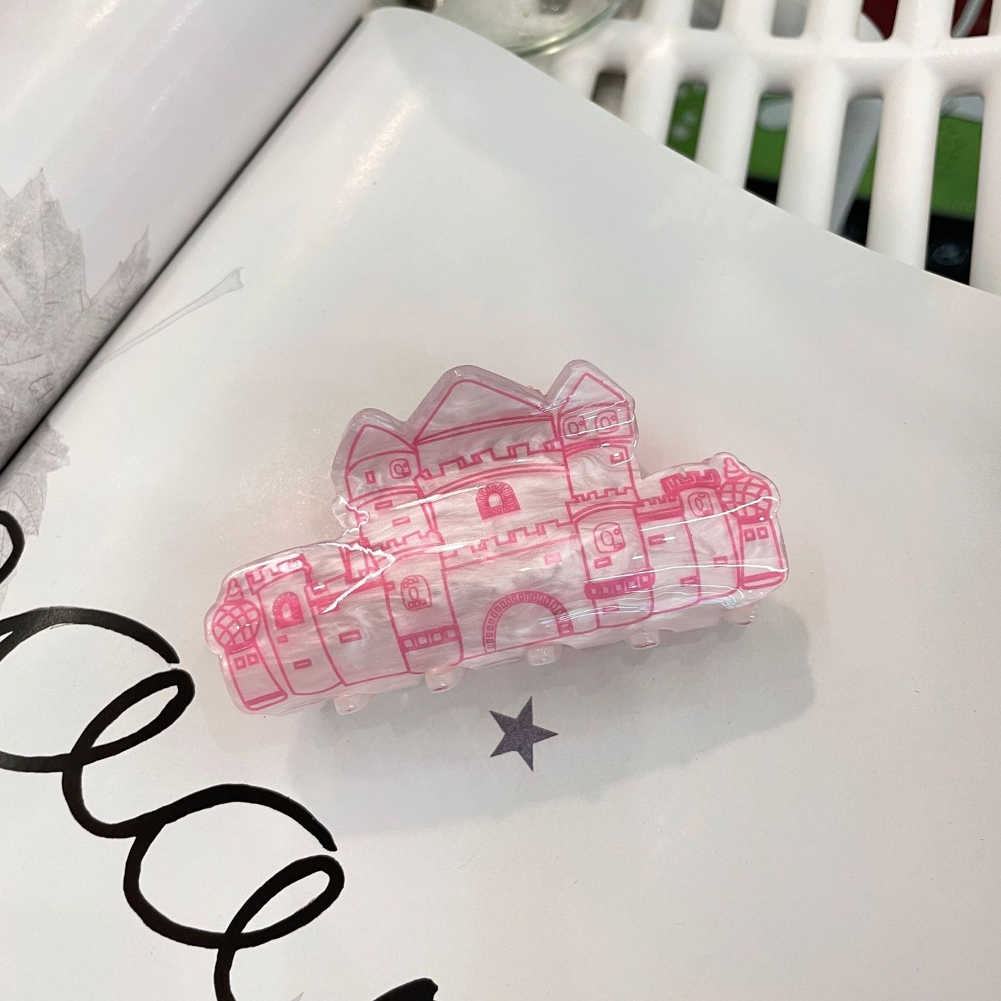 Plastic bunny shark hair clip (Minimo de Compra 2) MYA-AZX009