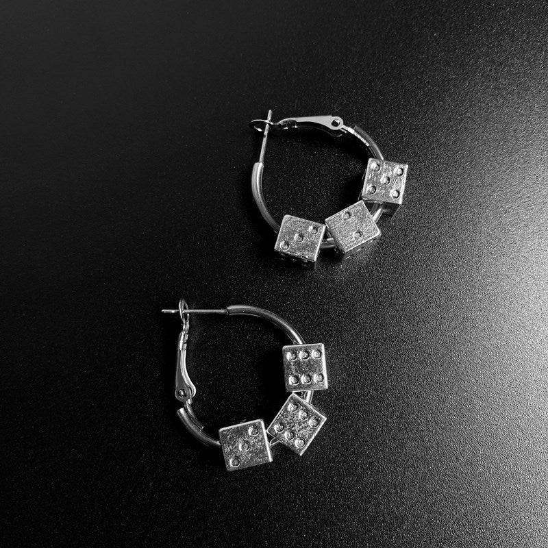 Earring Alloy Punk Style Street Dice Stainless Steel Earring Minimo de compra 2 MAON001