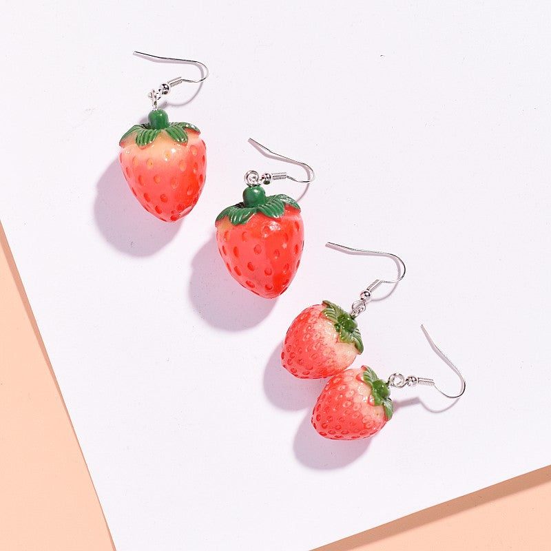 Resin personalized sweet strawberry earrings MIC-XunT007