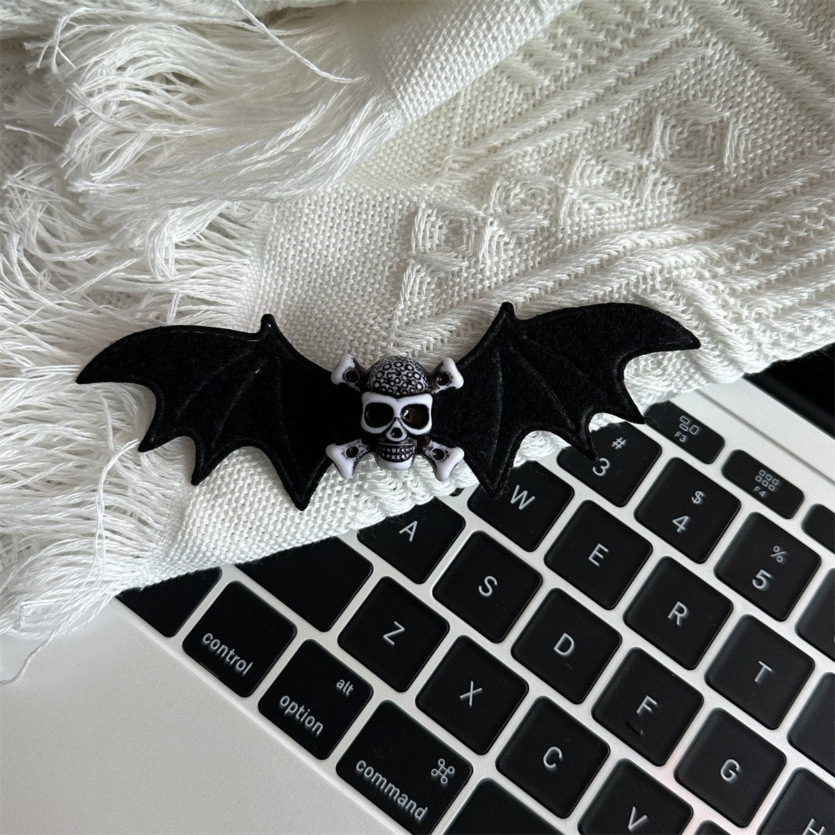 Plastic Halloween Bat Devil Wing Hair Clip (Minimo de Compra 2) MIC-ShiM004