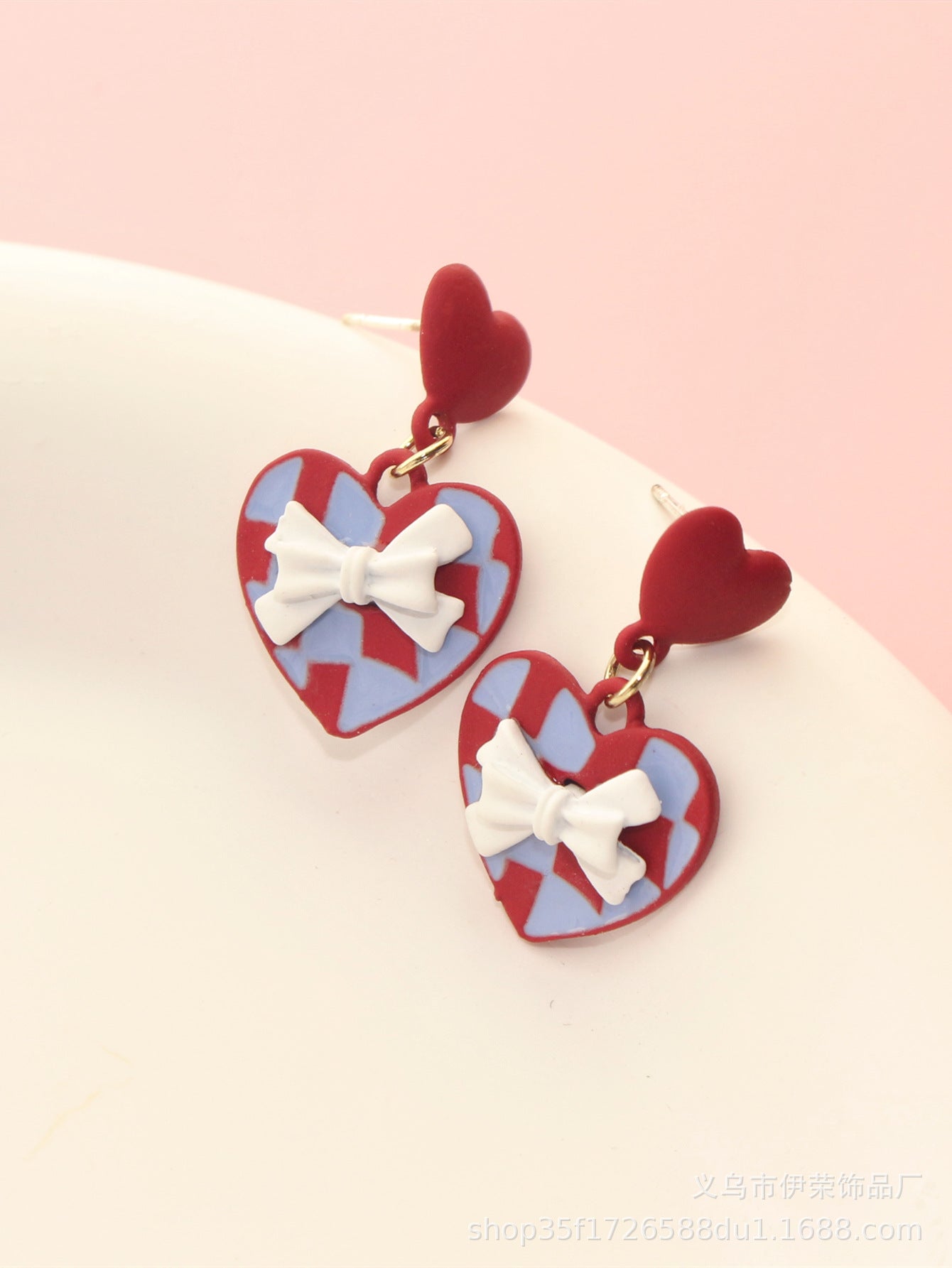 Resin Red Heart Earrings (Minimo de Compra 2) MIC-YiR004