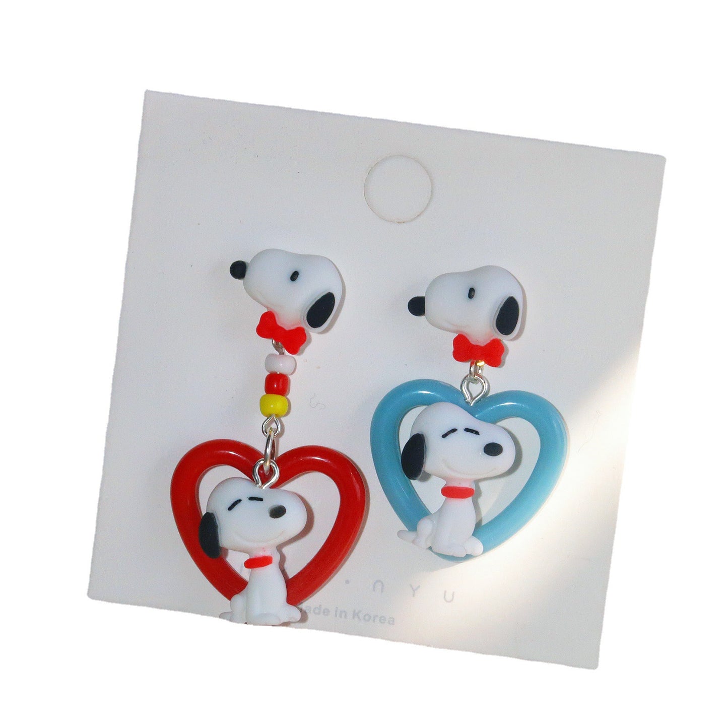 Resin Cute Asymmetric Snoopy Earrings MIC-XME015