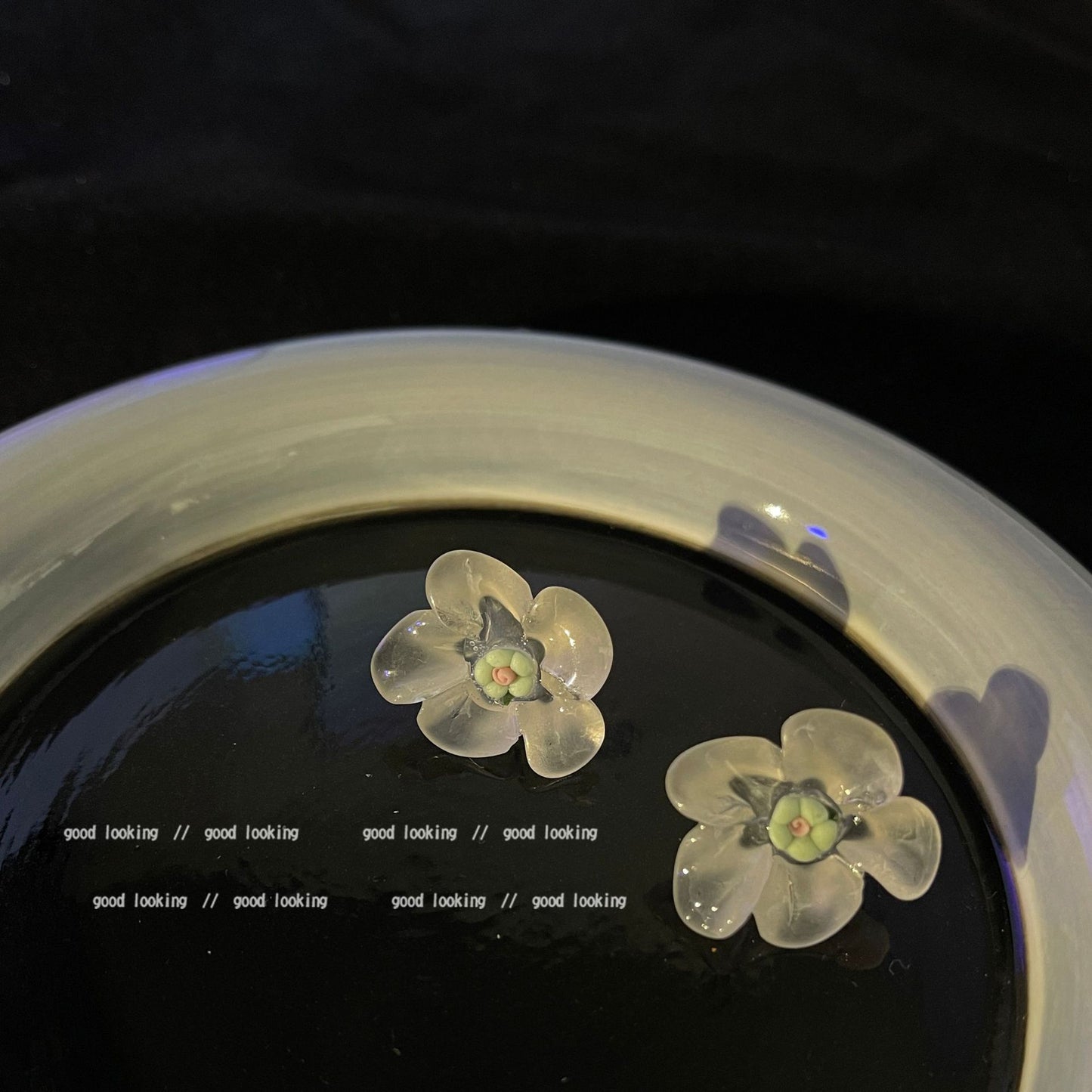 3D Transparent Acrylic Flower Earrings (Minimo de Compra 2) MIC-ErY010