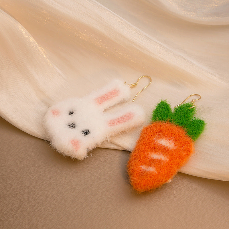 Alloy Asymmetric Rabbit Carrot Earrings MIC-MDD129