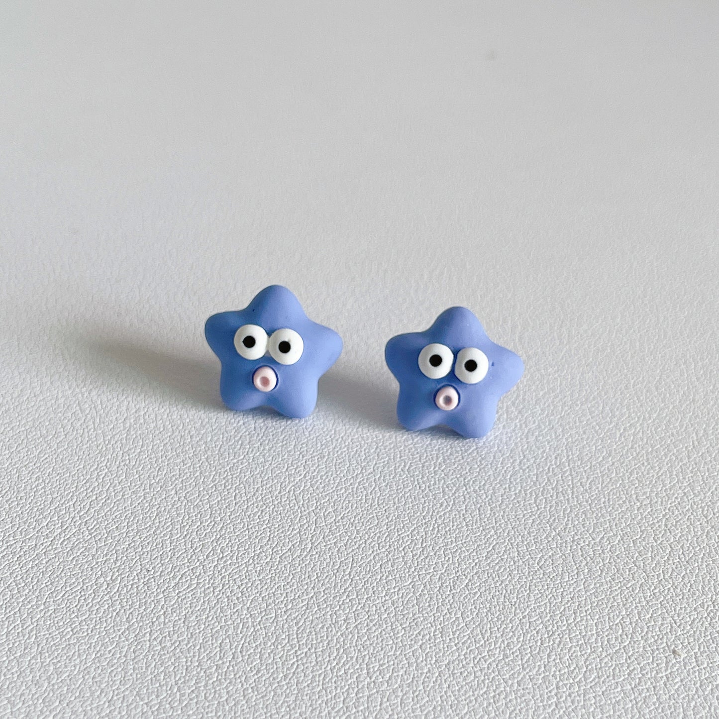 Resin Monster Fun Earrings (Minimo de Compra 2) MYA-WWHM053