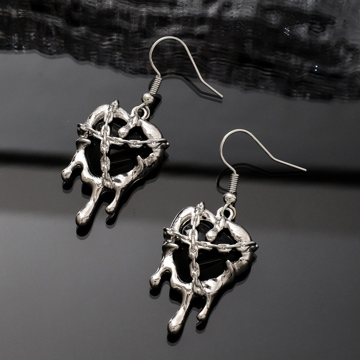 Heart Lava Heart Earrings with Alloy Imprisonment MIC-JunJ013