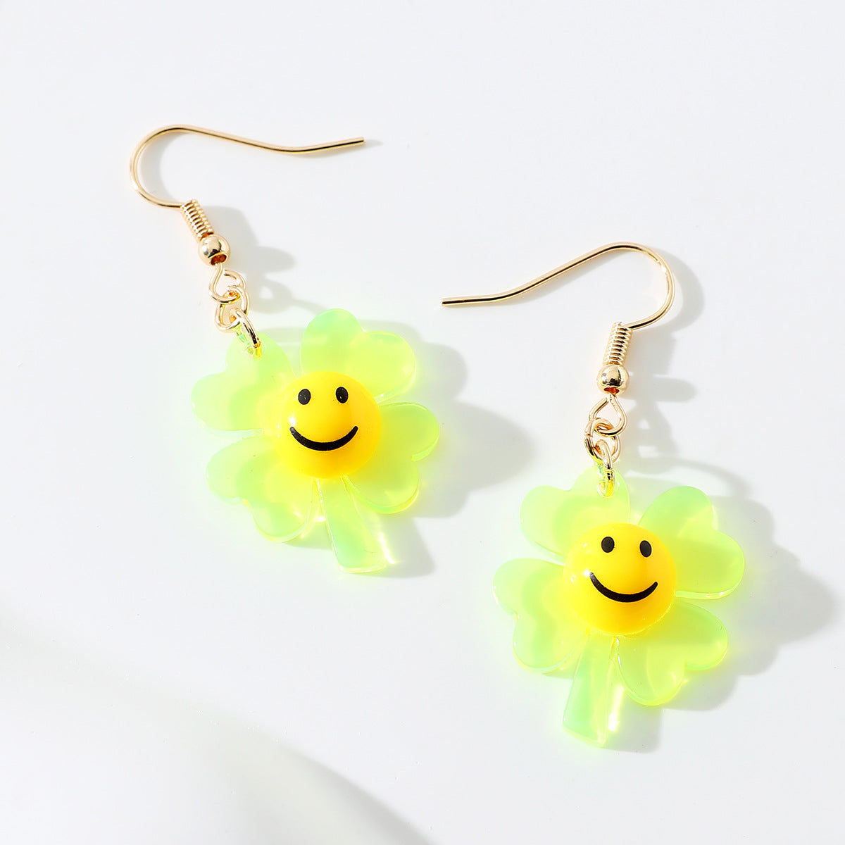 Acrylic Four Leaf Grass Smiling Face Earrings (Minimo de Compra 5) MIC-DaiW009