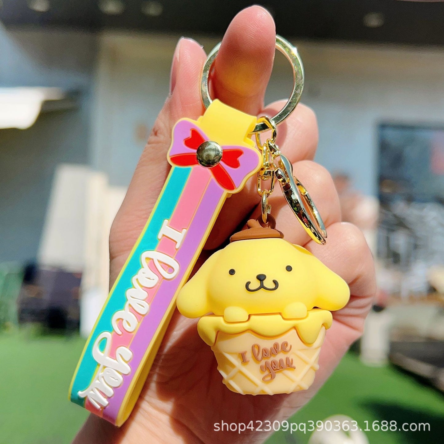 PVC cute cartoon cone keychain (Minimo de compra 2) MYA-WenC006