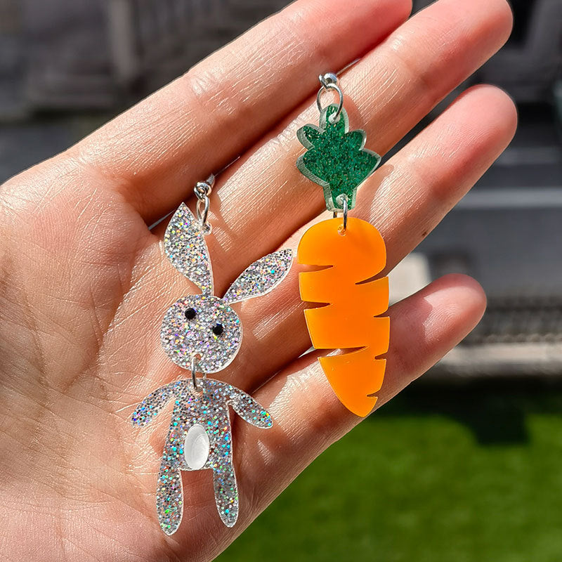 Acrylic Asymmetric Rabbit Carrot Earrings (Minimo de Compra 12) MIC-QiuS002