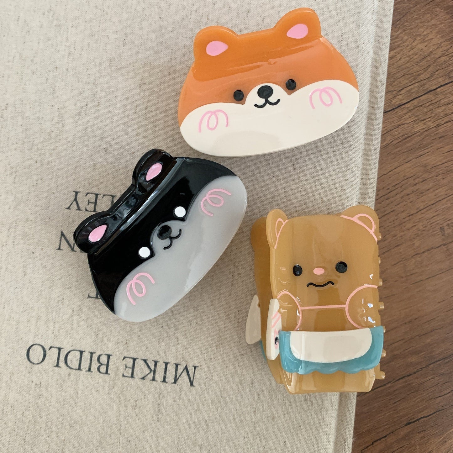 Plastic corgi teddy bear hairpin MYA-YHJ006