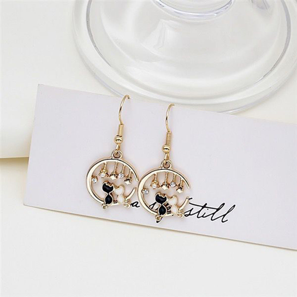 Acrylic Black and White Cat Moon Earrings MIC-JianL011