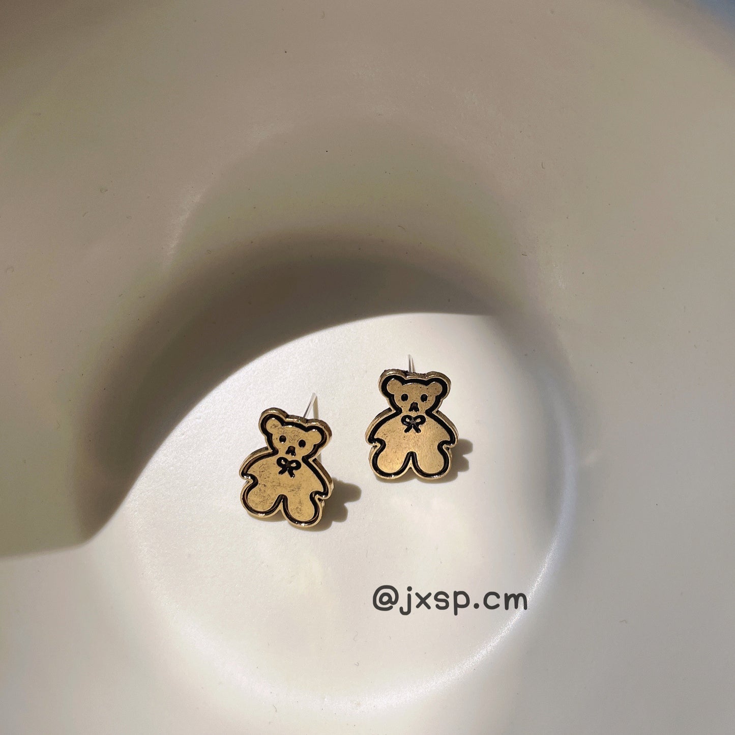 Resin Vintage Gold Bear Earrings (Minimo de Compra 2) MYA-JiX048