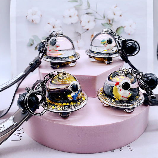 Keychains For Backpacks personality black gold dream astronaut spaceship into oil keychain MOQ≥2 DMF012