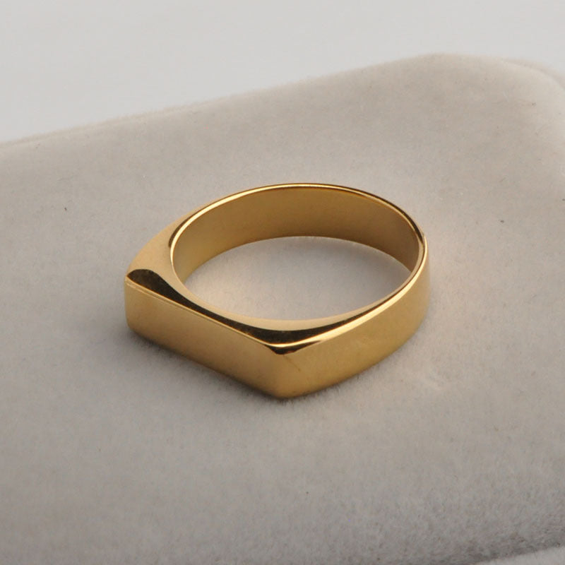 Stainless steel gold-plated hip-hop ring MYA-YHZX04