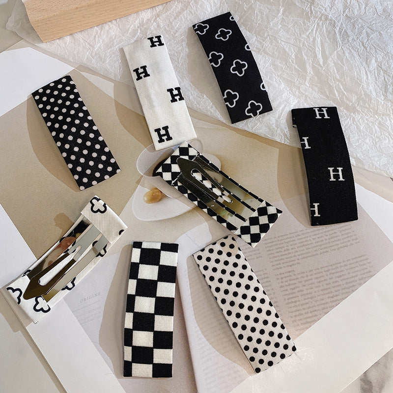 Black and white plaid hairpin Minimum order quantity ≥ 2  MIC-YJL008