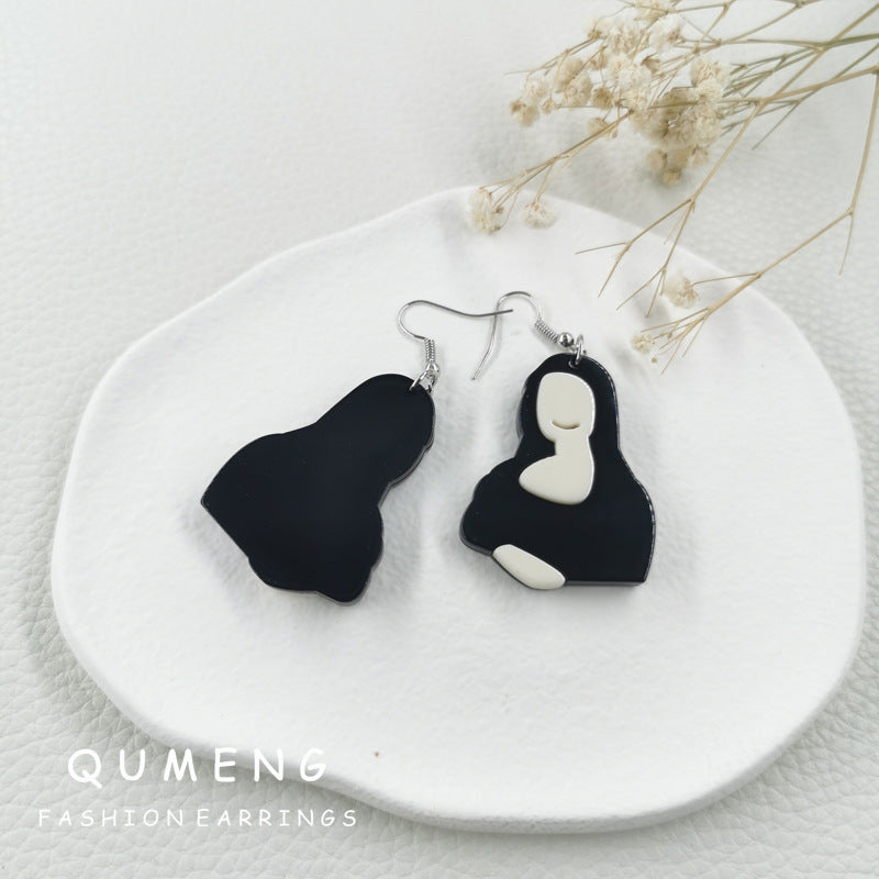 Acrylic cartoon Mona Lisa earrings (Minimo de Compra 2) MYA-QingM032