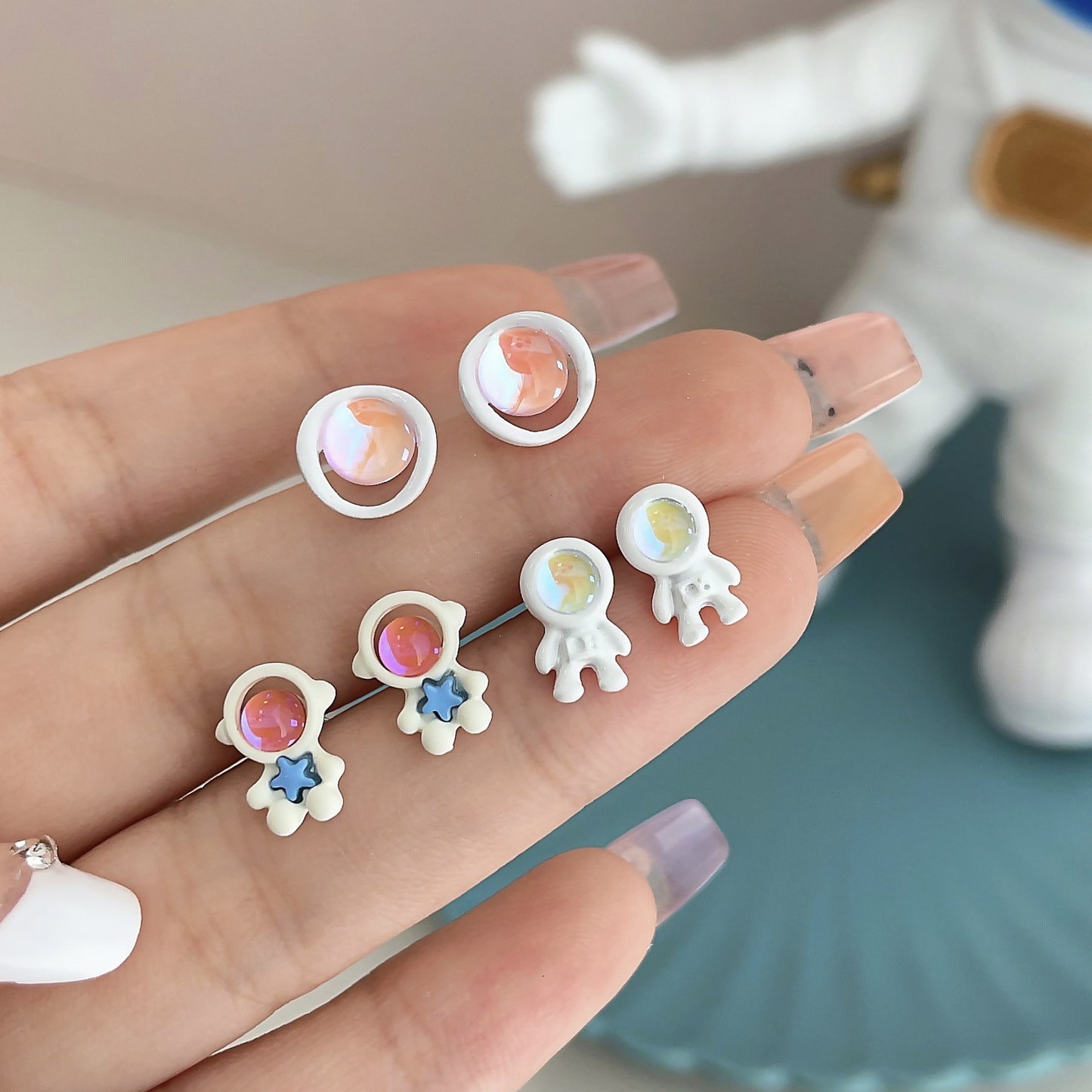 Alloy cartoon cute astronaut earrings (Minimo de Compra 2) MIC-ShuangX012