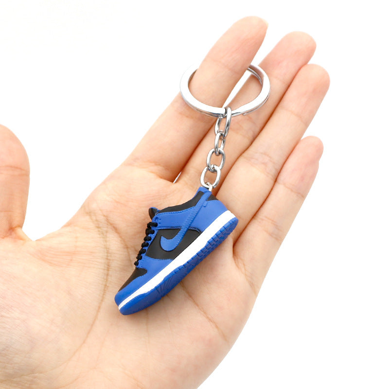 plastic trend skateboard shoes keychain (M) MIC-QLP006