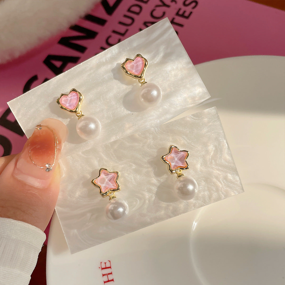 Acrylic Pink Love Earrings (Minimo de Compra 2) MYA-ShuangX020