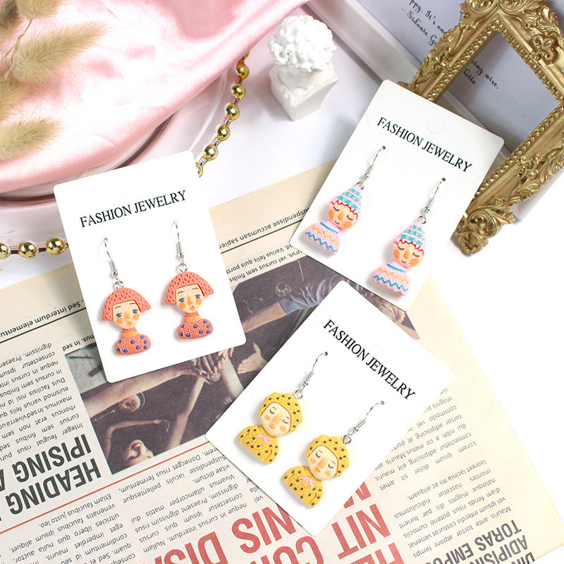 Acrylic cute doll earrings  (Minimo de Compra 2) MYA-PingH028