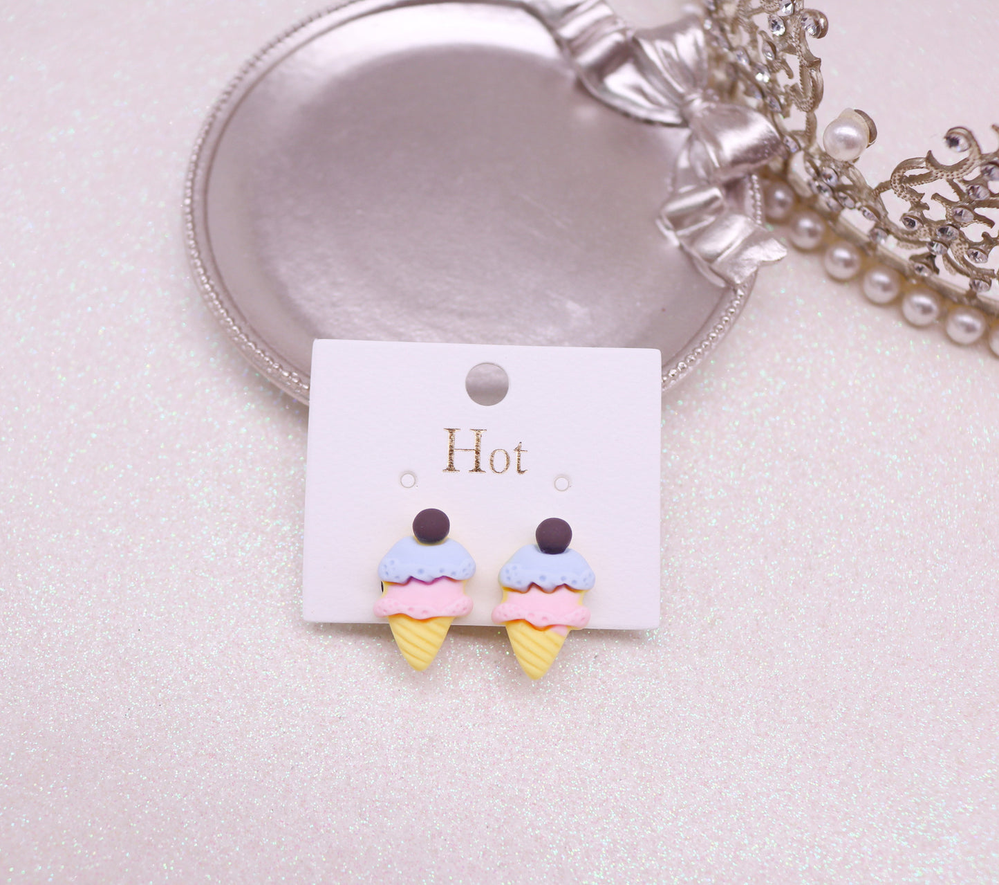 Resin cartoon character ear clip (Mimimo de compra 2) MYA-MuM008