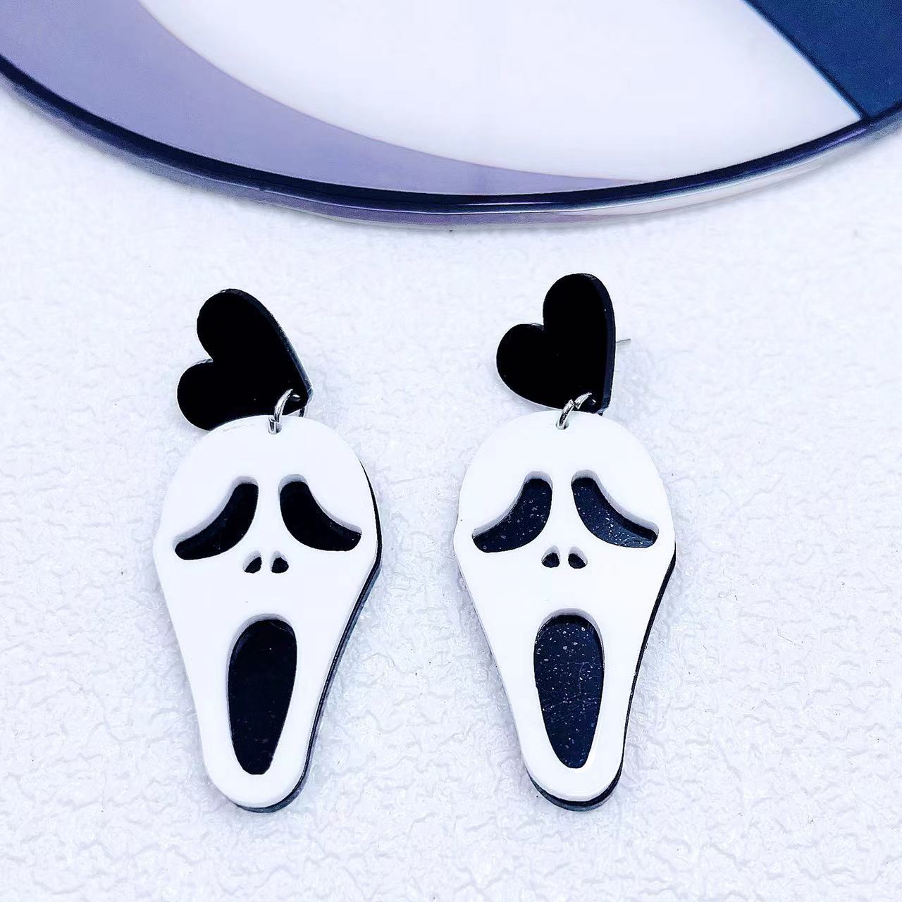 Acrylic funny and exaggerated ghost earrings (Minimo de compra 2) MIC-AnD009