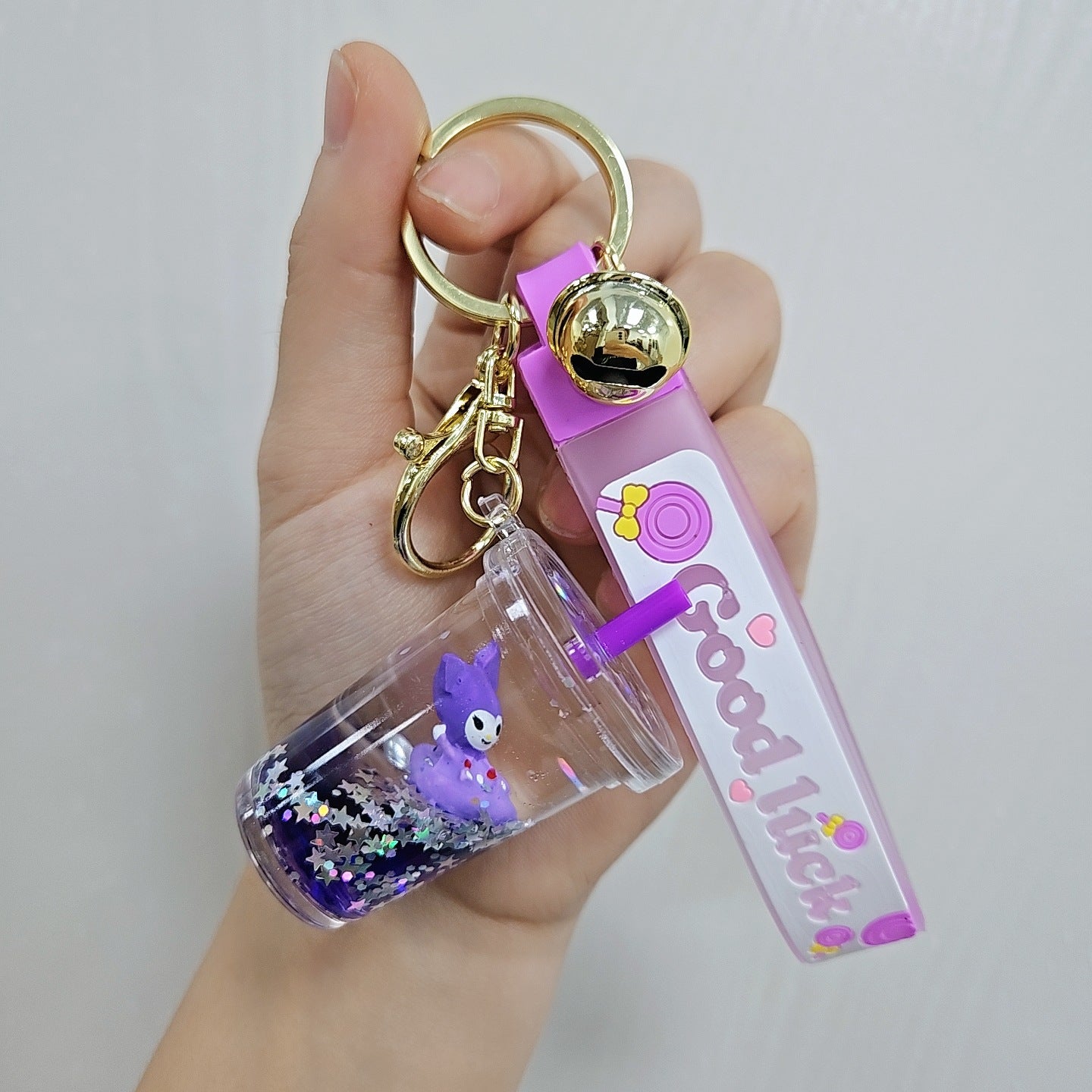 of Acrylic Keychains in Oil Sand Bottles MIC-LuoYan012