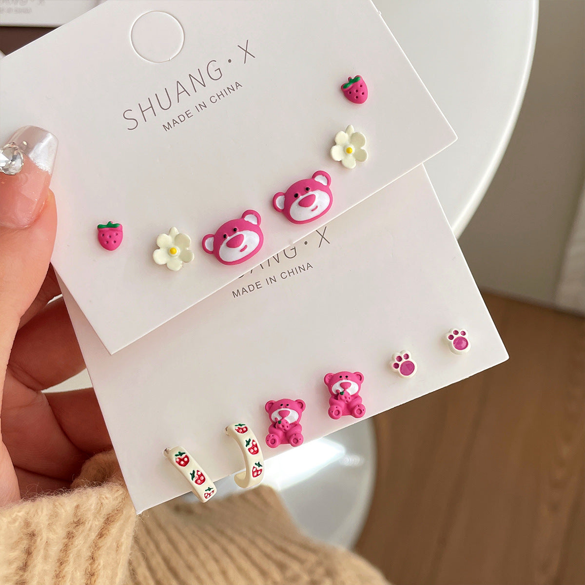 Acrylic Flower Butterfly Knot Earrings (Minimo de Compra 2) MIC-ShuangX029