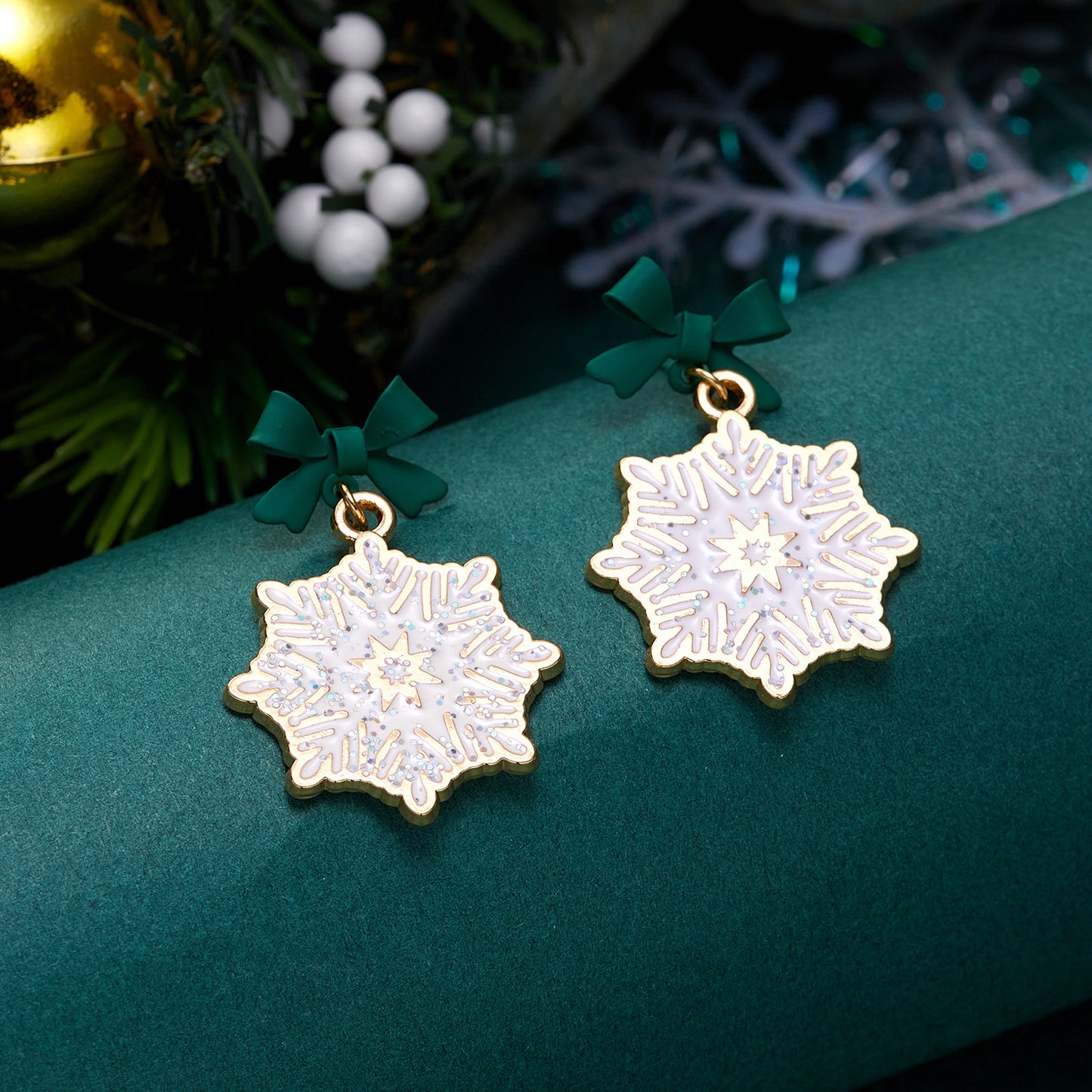 Alloy Santa Claus Bell Snowflake Earrings (Minimo de Compra 2)  MIC-JueH013