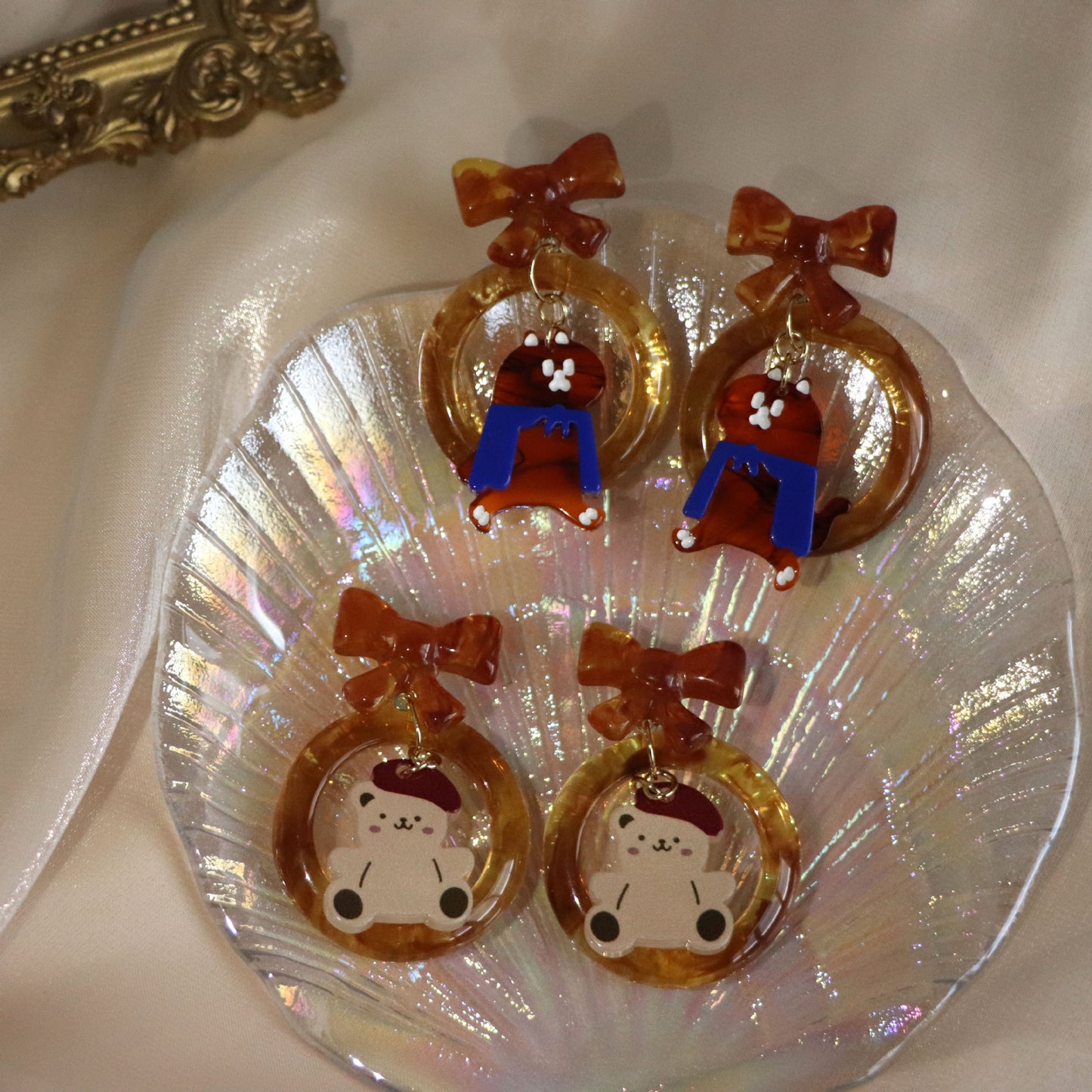 Acrylic cartoon bear cat earrings MIC-QingJ026