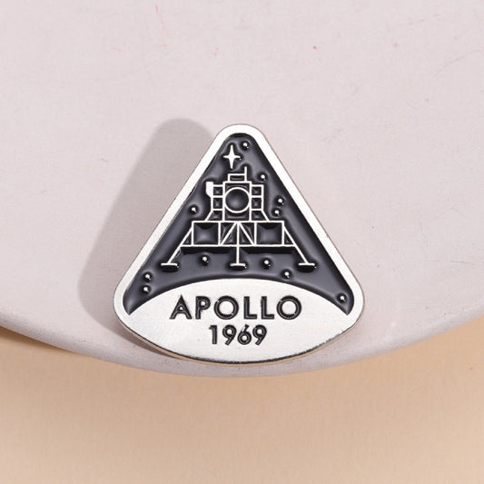 Alloy Apollo brooch MYA-QiH004