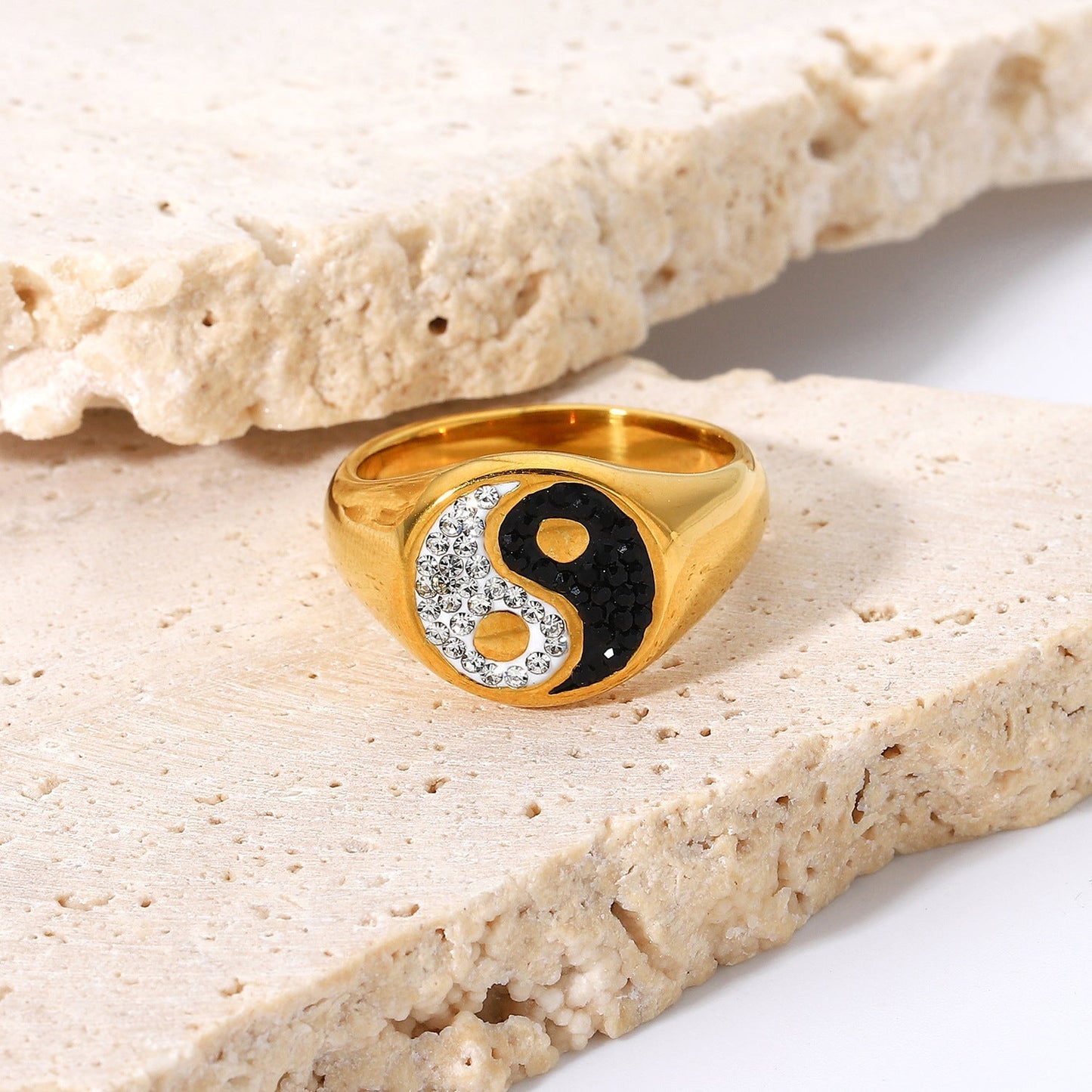 Stainless Steel Black & White Yin Yang Gold Plated Ring MIC-JieD003