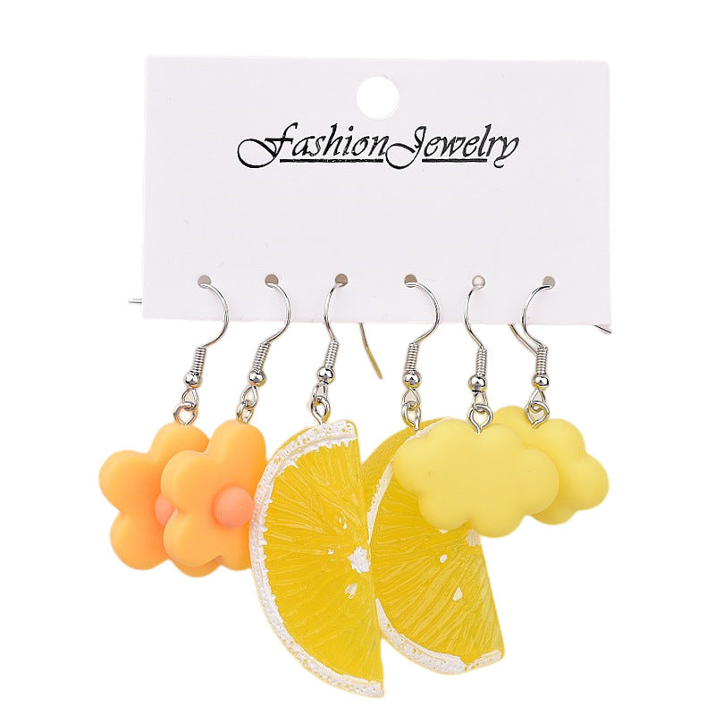 Resin Strawberry Little Yellow Duck Earnails MIC-XunT008