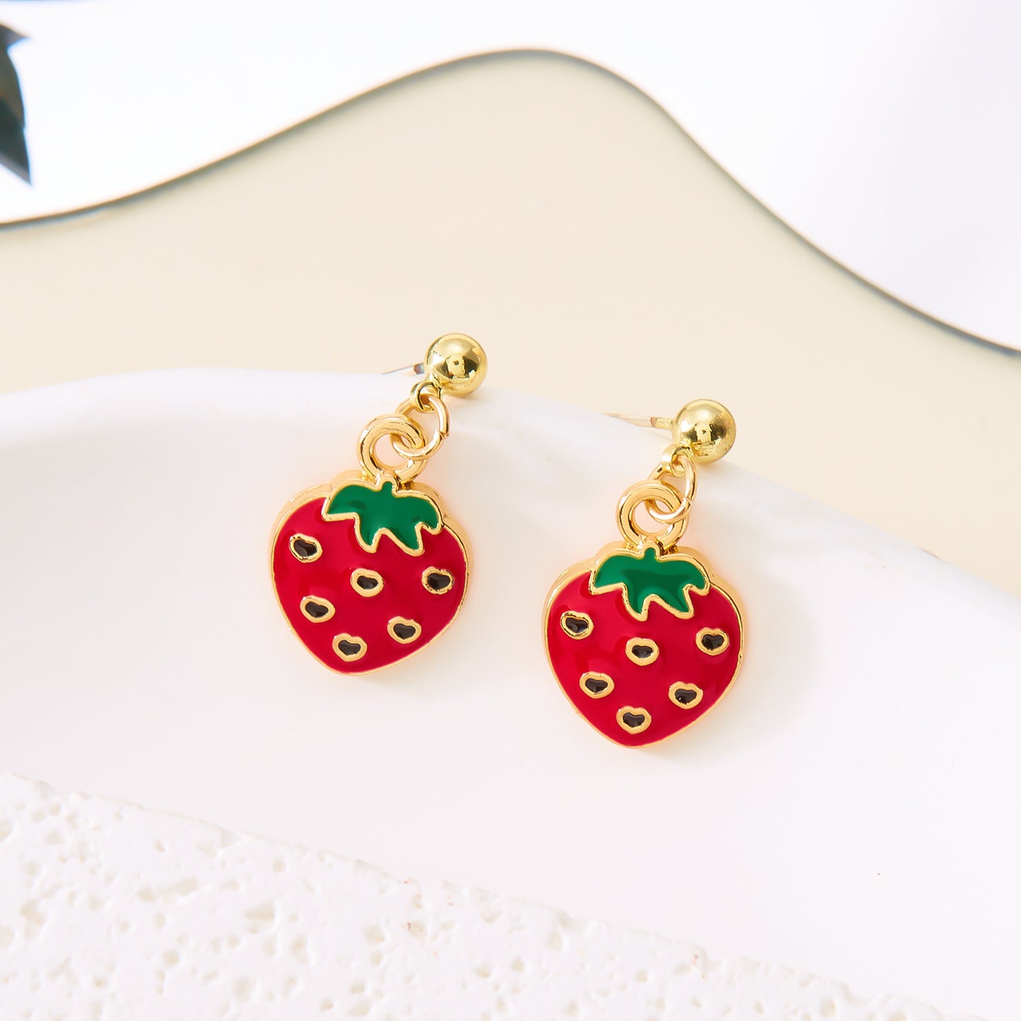 Alloy Fresh Strawberry Earrings MIC-ChuY012