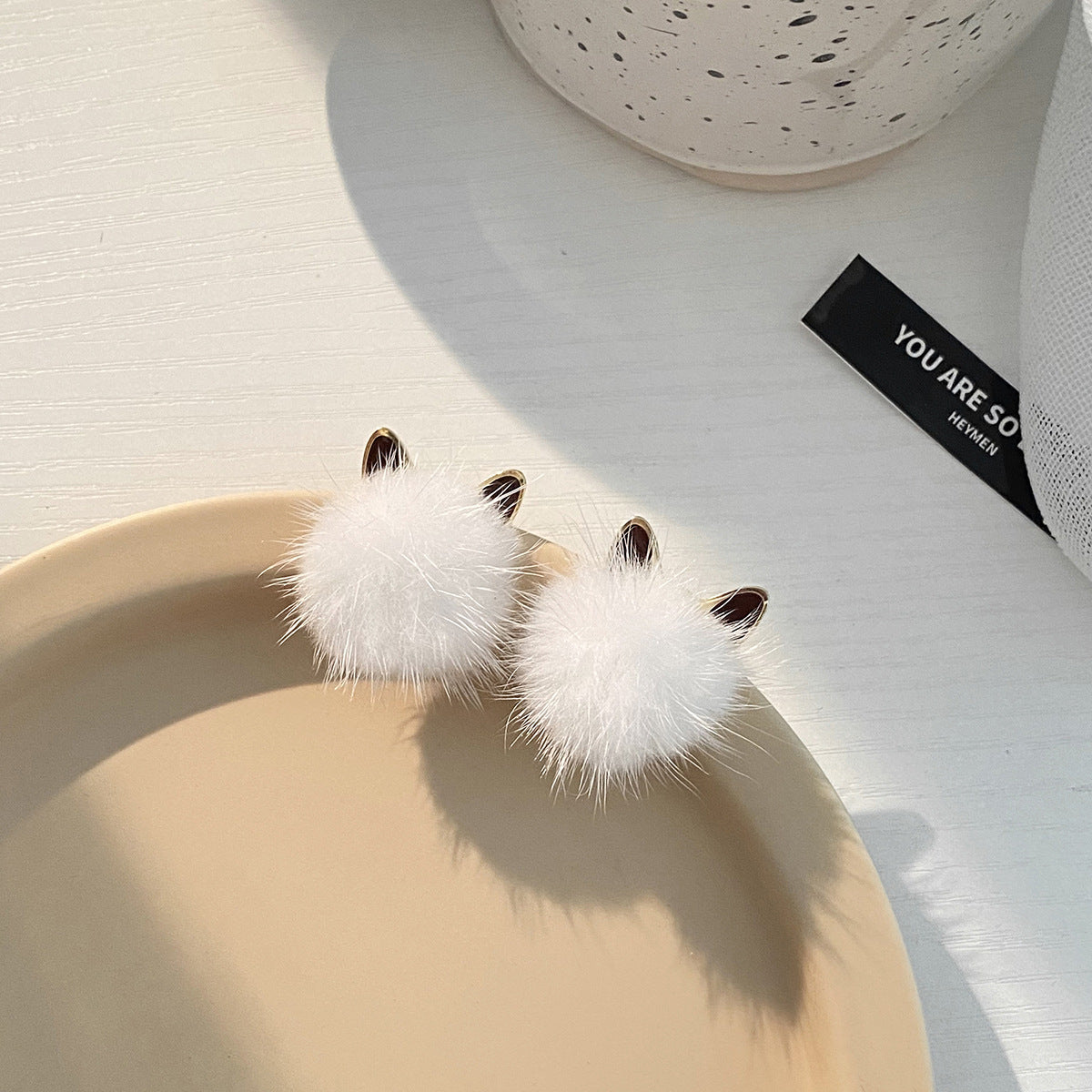 Alloy Cute Mink Hair Ball Earrings (Minimo de Compra 2) MIC-SBL001