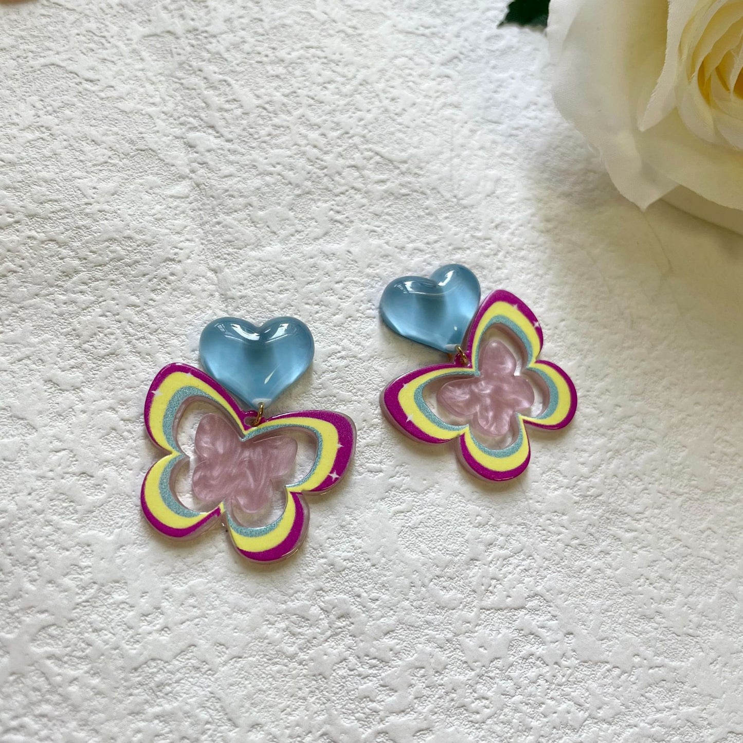 Acrylic Love Butterfly Earrings MIC-MMZ003