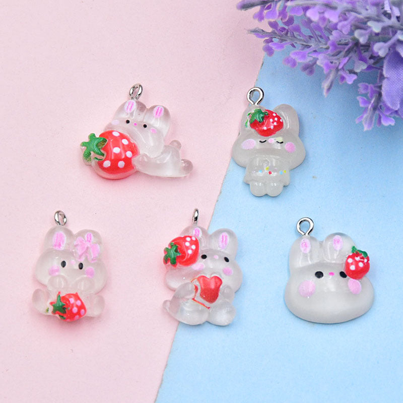 Resin cute cartoon strawberry accessories MIC-ZhiB010