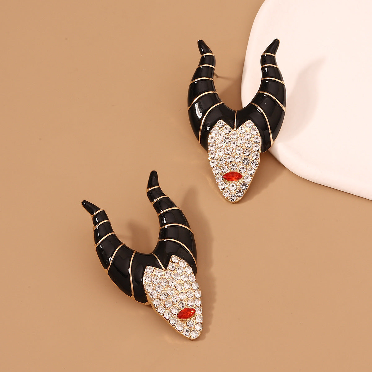 Alloy Sleeping Curse Witch Earrings MIC-YueL022